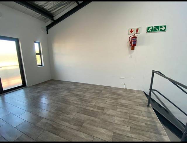 147M² WAREHOUSE FOR SALE IN BARBEQUE DOWNS